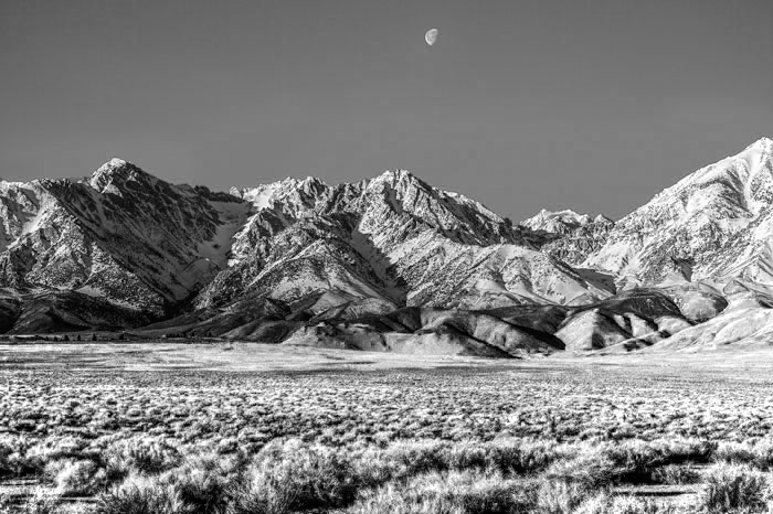 Moonrise Over Sierra